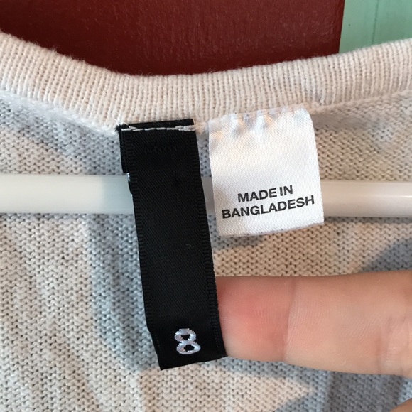 White Slouchy V Neck Sweater Size 8 - Picture 5 of 7